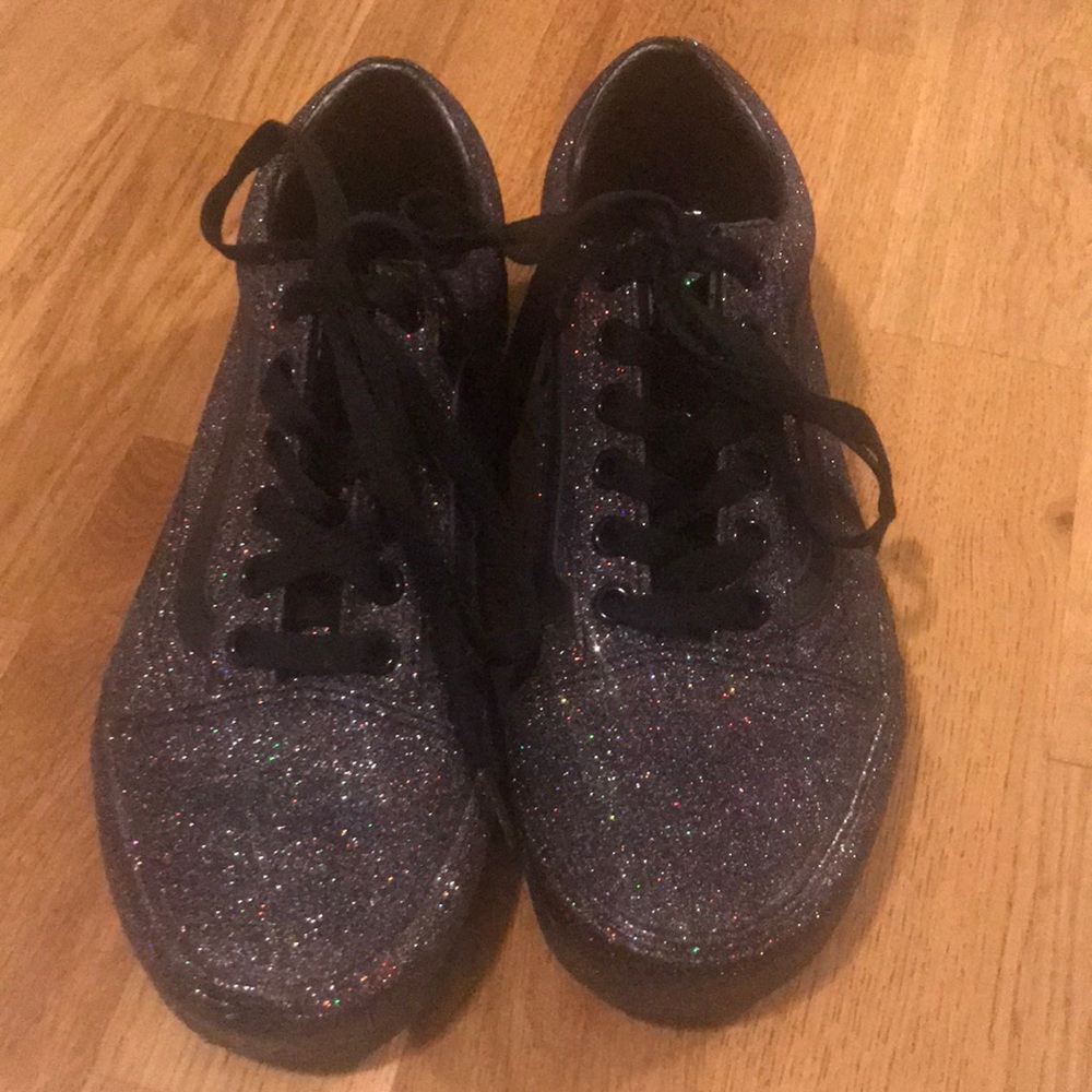 Vans of the Wall sneakers